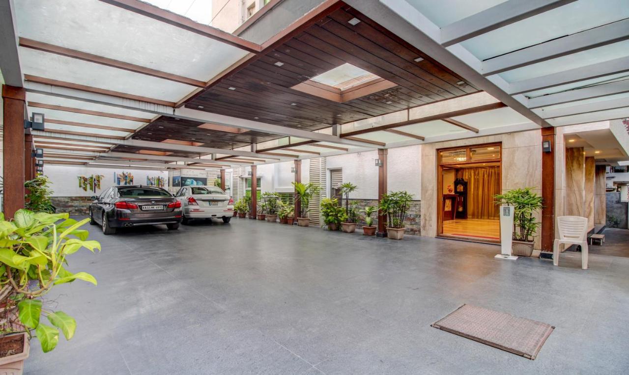 Treebo The Sai Leela Suites R T Nagar Bangalore Bagian luar foto